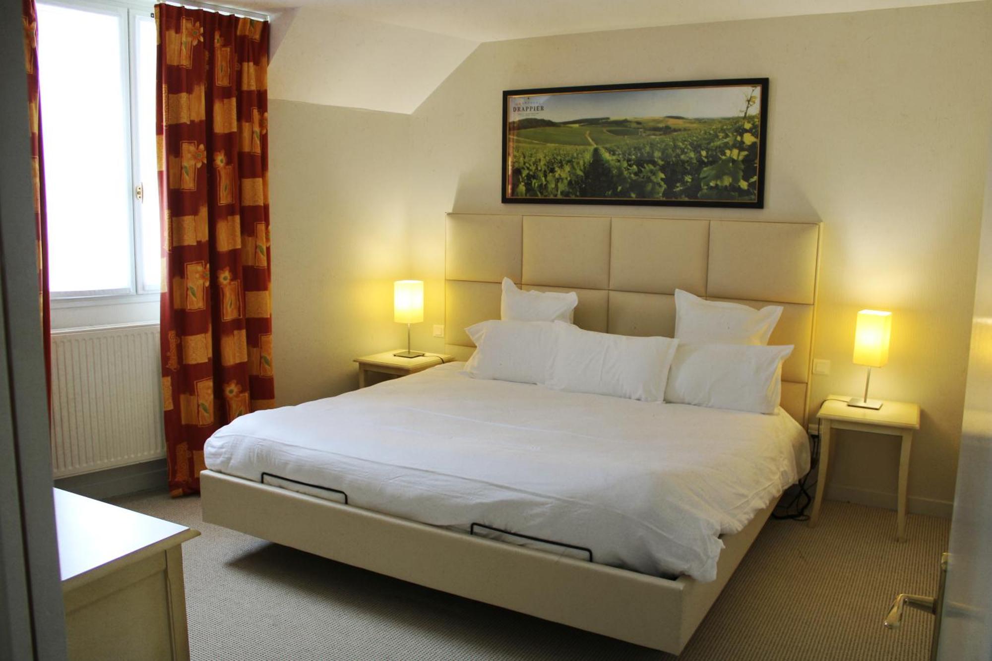 Auberge Du Lac, Sure Hotel Collection By Best Western Mesnil-Saint-Père Exteriör bild