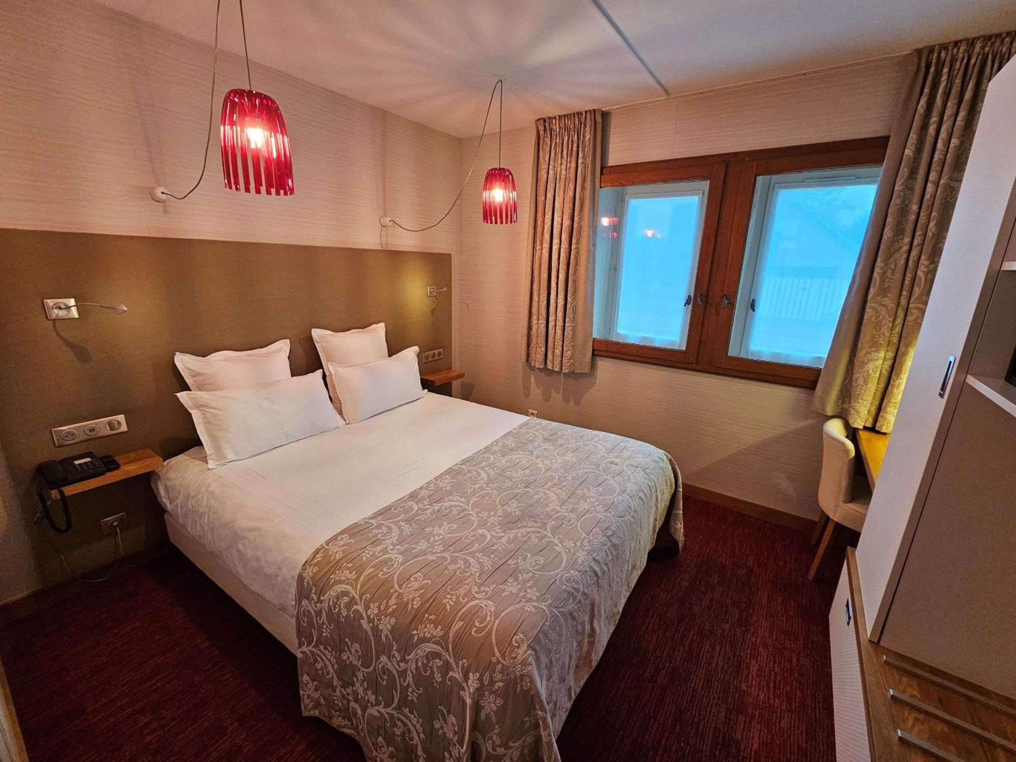 Auberge Du Lac, Sure Hotel Collection By Best Western Mesnil-Saint-Père Exteriör bild